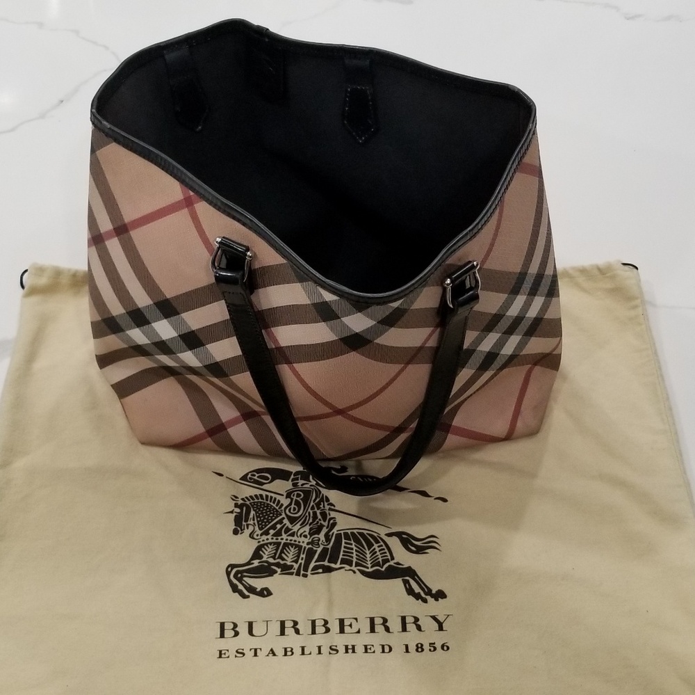 Burberry Purse